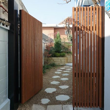 Hongdae Cozy-Women'S Shared Home Сеул Экстерьер фото